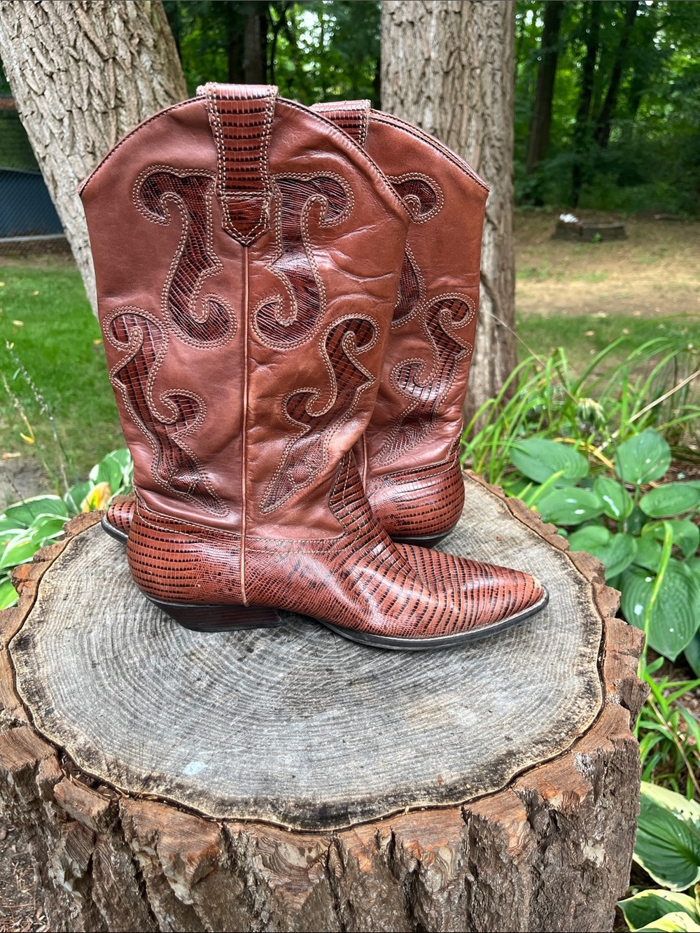 Nine West women’s Western Brown Leather Cowboy Boots with Embossed Stitching - Picture 6 of 11